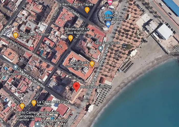 Mode's Beachfront Appartement *